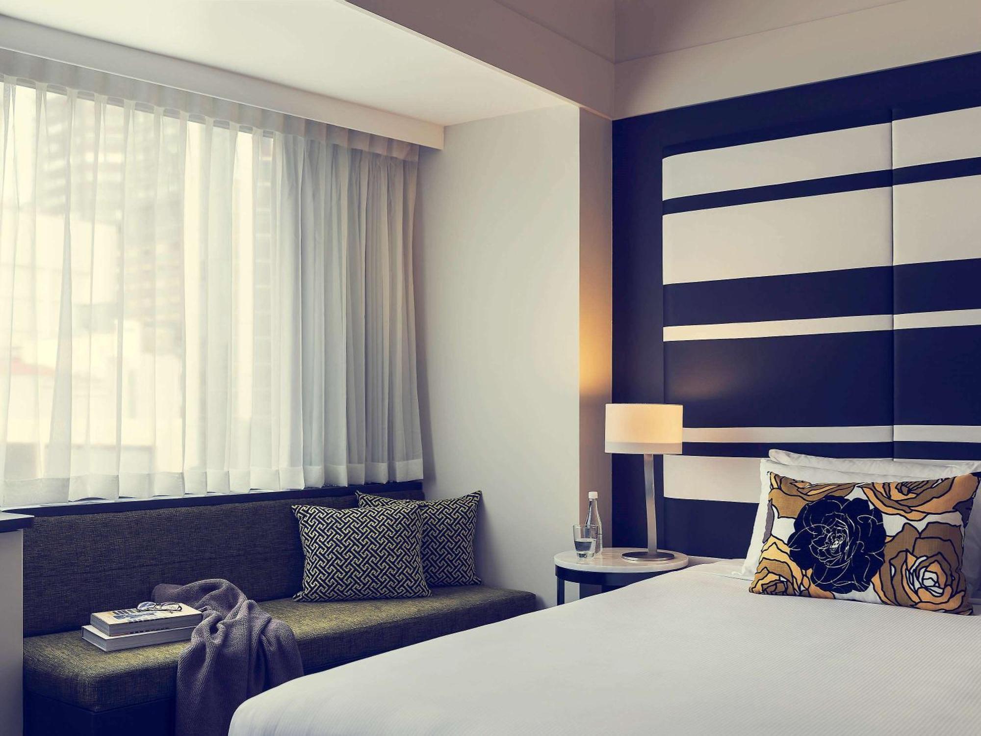 Deluxe Zimmer mit Kingsize-Bett mit Meerblick