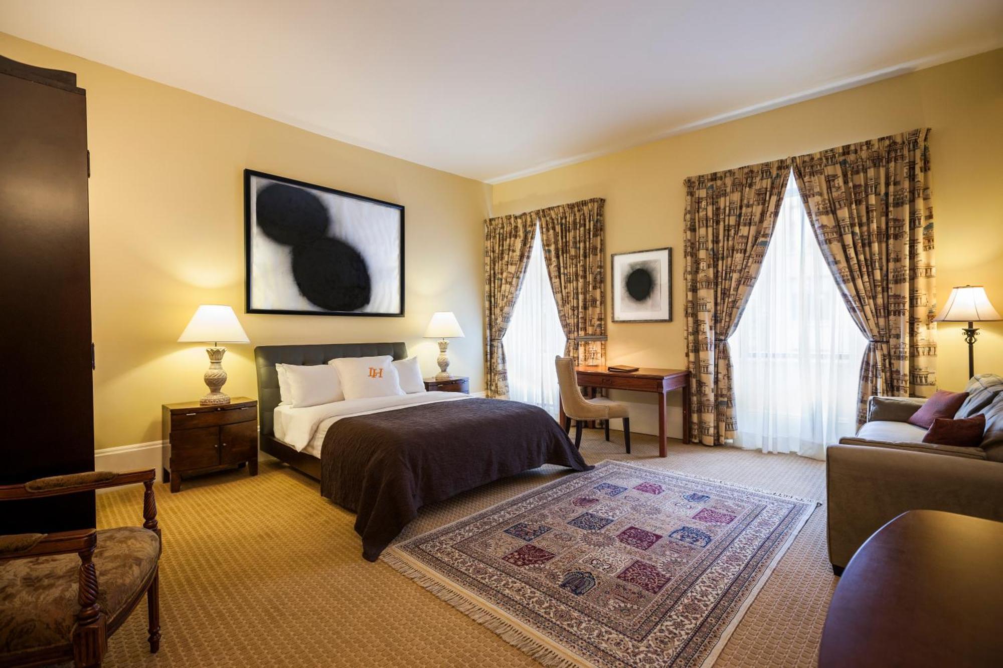Premier King Room