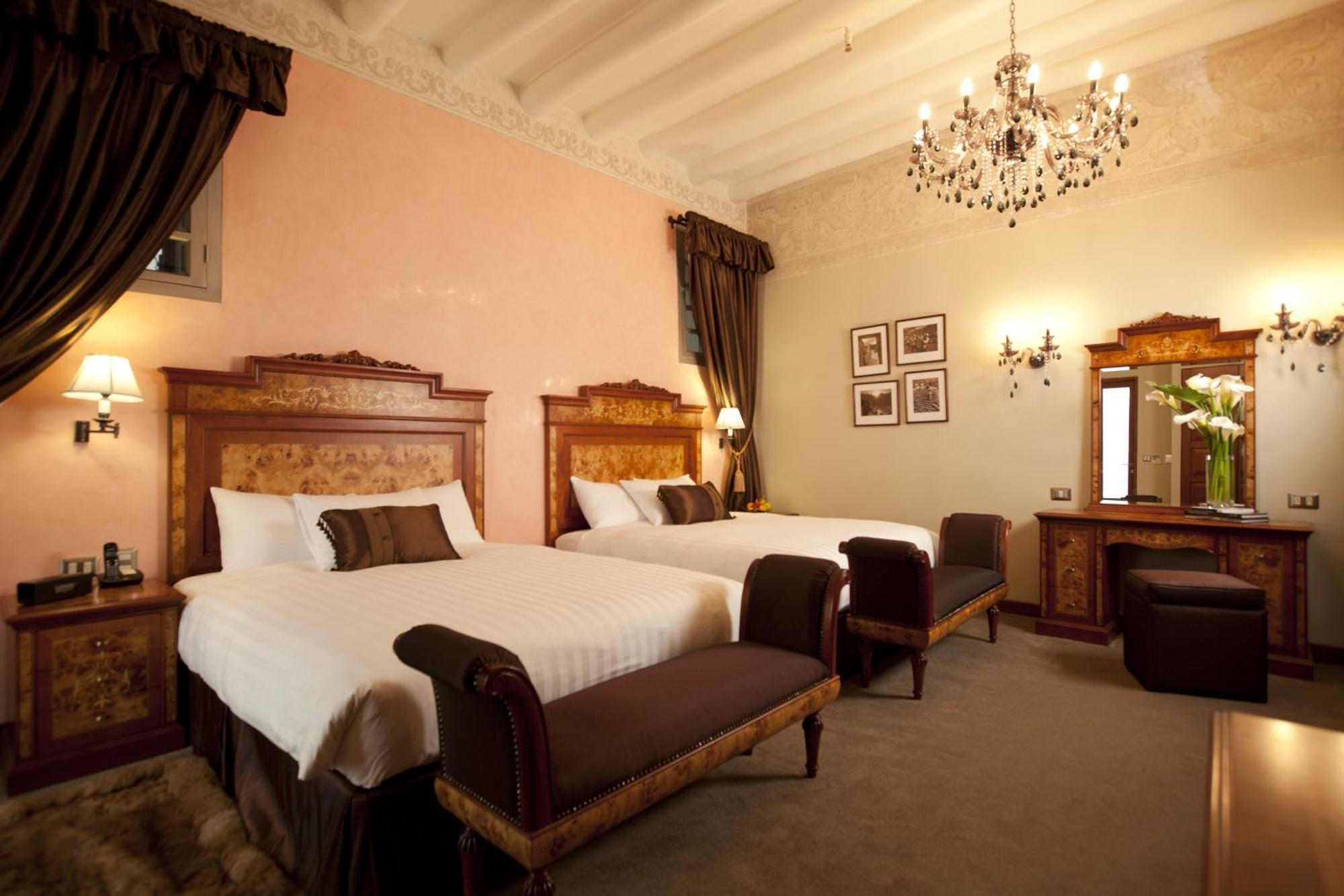 Junior Suite Room Internal View 2 Queen Beds