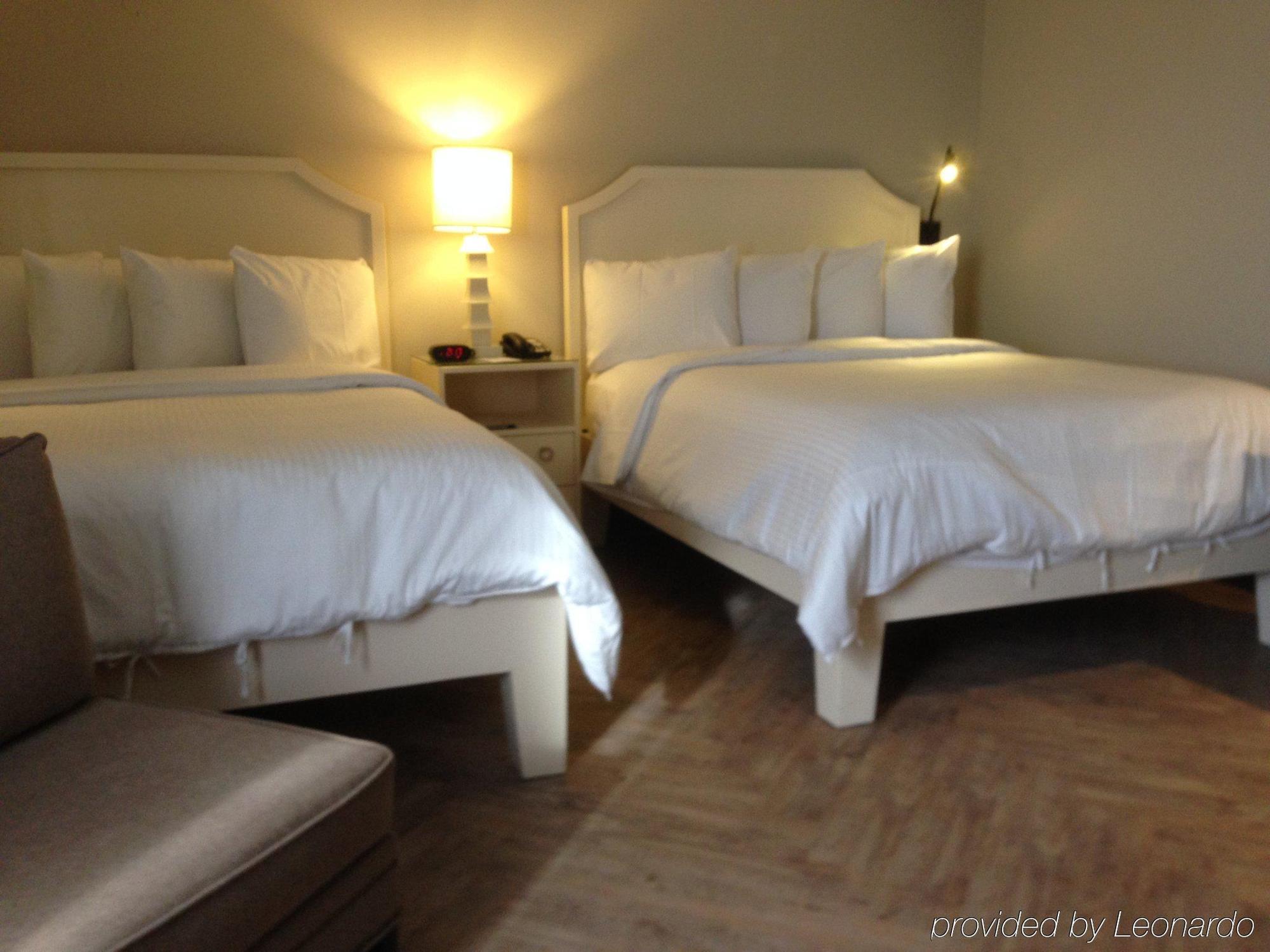Queen Room Two Queen Beds
