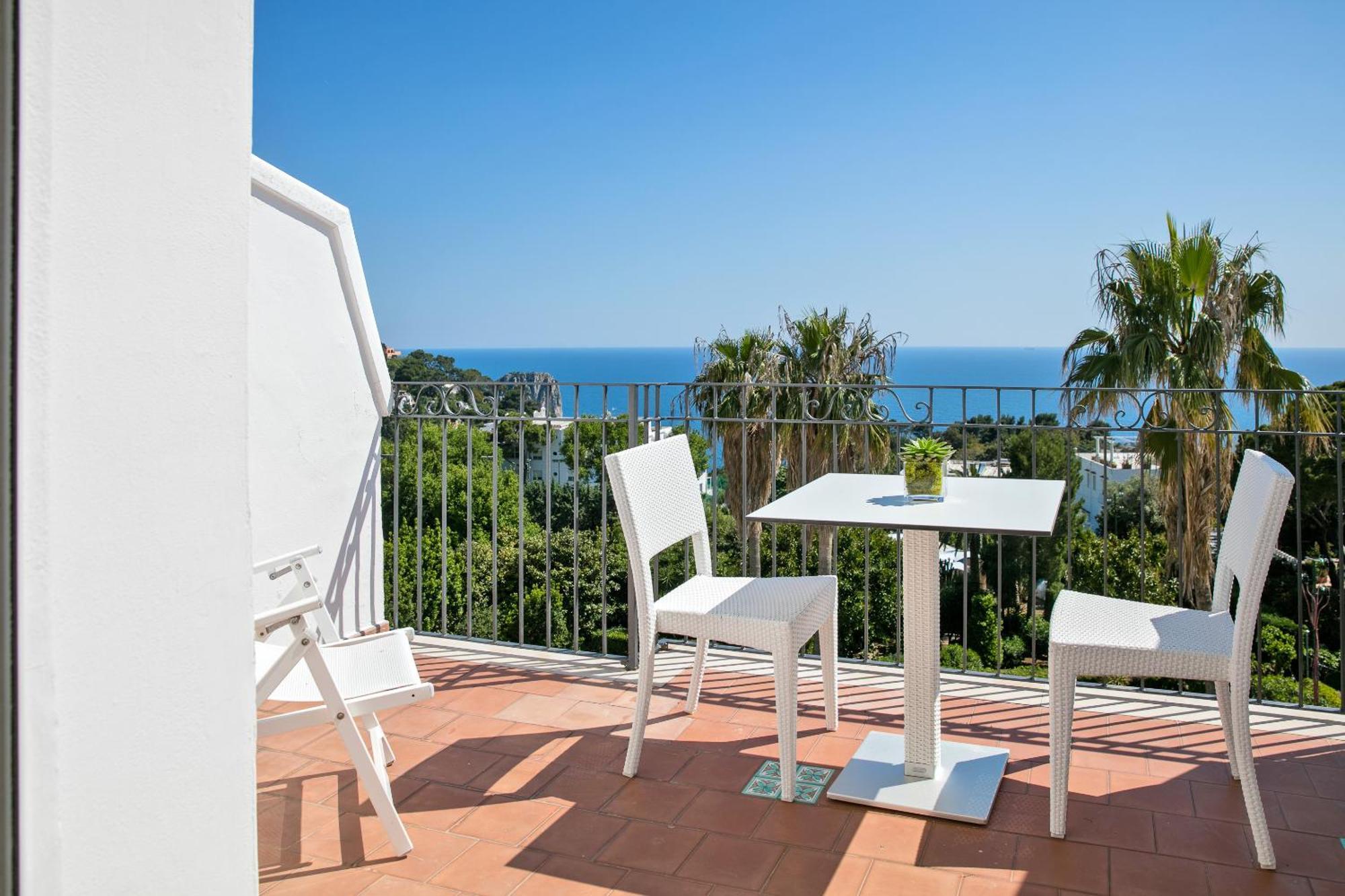 Quarto Duplo com Varanda e Vista Mar