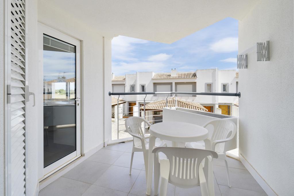 Superior One-Bedroom Apartment