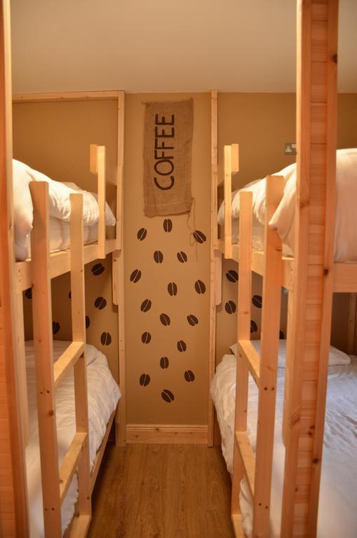 Bed 4-Bed Mixed Dormitory Room