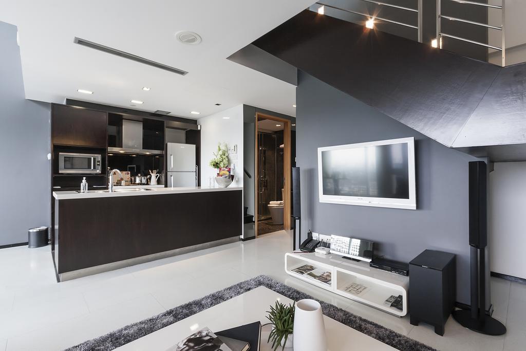 One-Bedroom Premier Loft