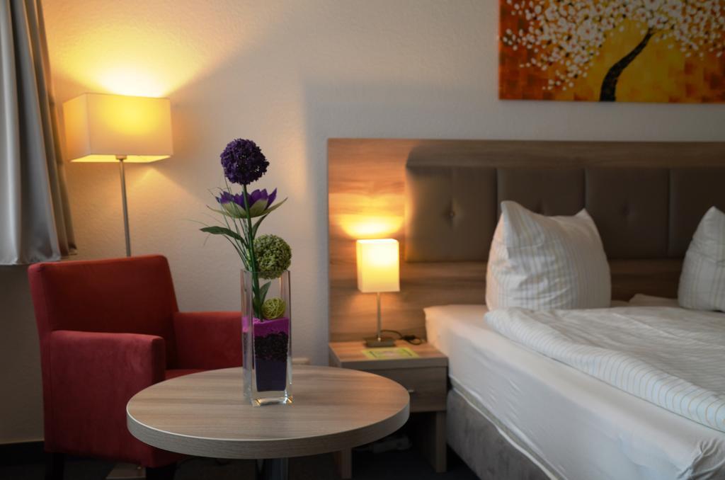 Studio Apartment,316940133:JPEG