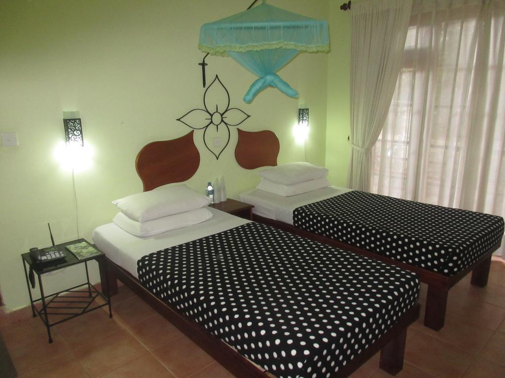 Standard Double or Twin Room,319266613:JPEG