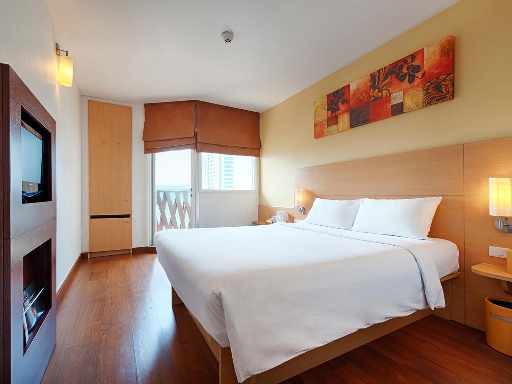 Standard Double Room,347340943:JPEG
