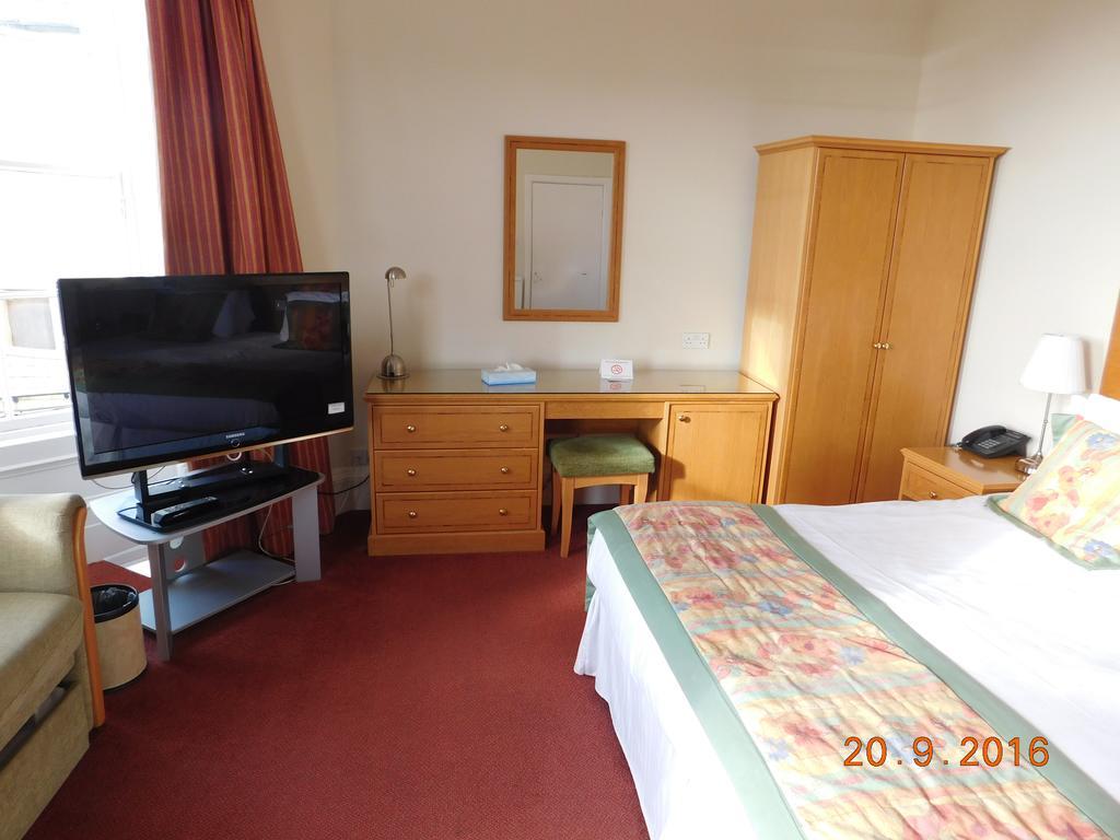 Super King Family Room