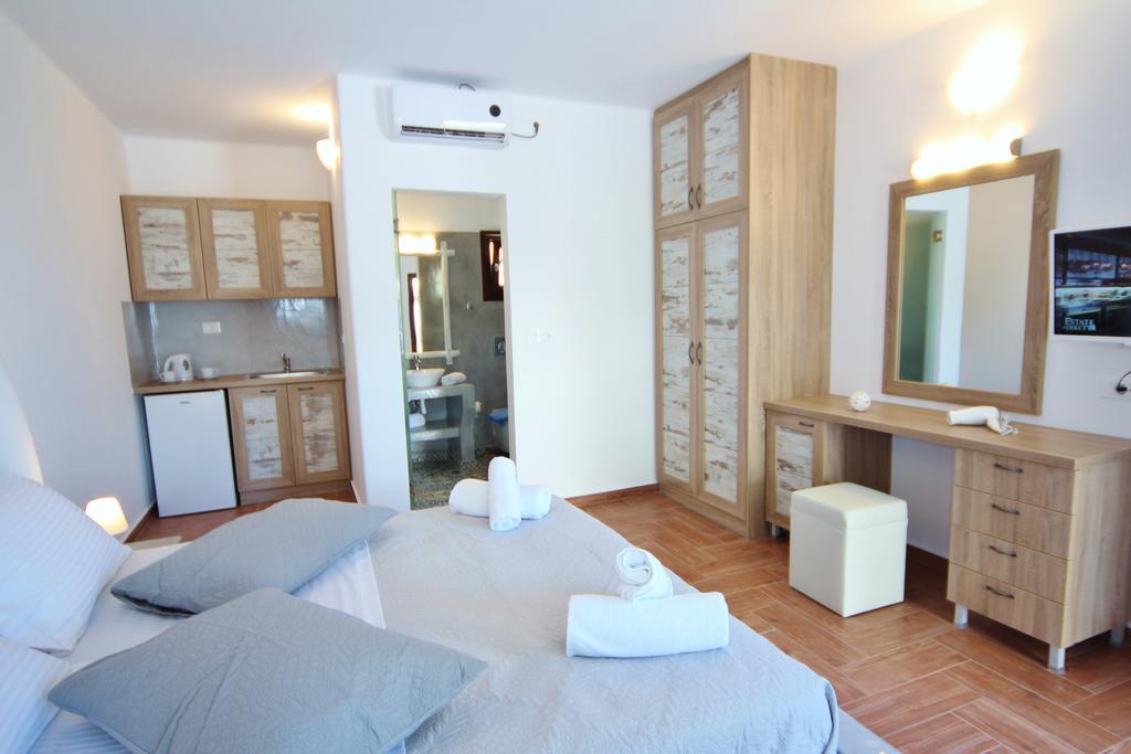 Double Room Pool Access & Patio