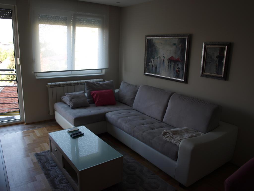 Premiere Room