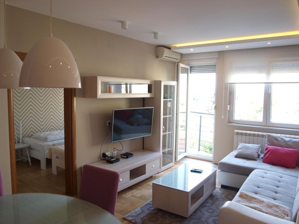 Premiere Room