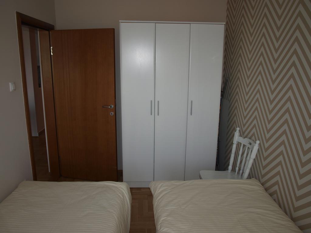 Premiere Room