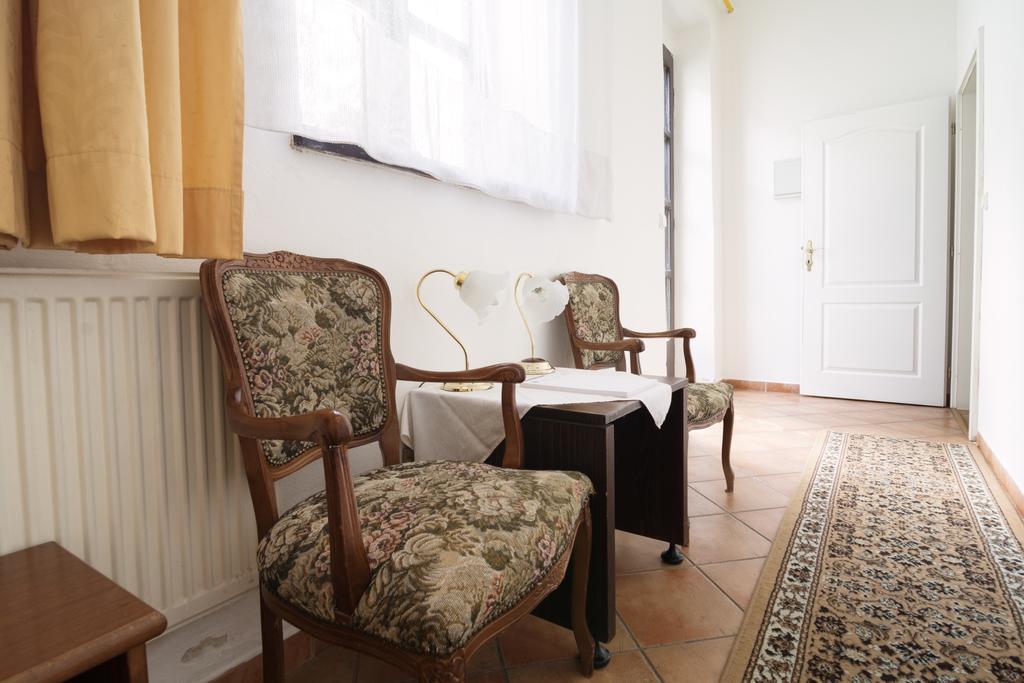 Doppel-/Zweibettzimmer - Erdgeschoss