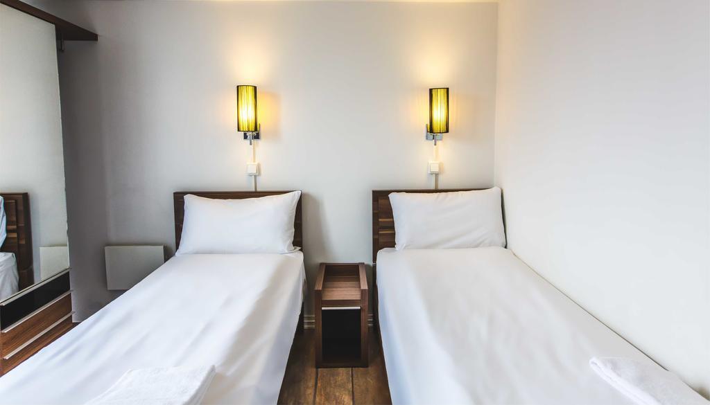 Basic Twin Room