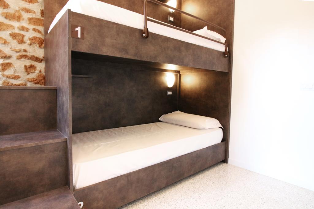 Bunk Bed 6-Bed Mixed Dormitory Room
