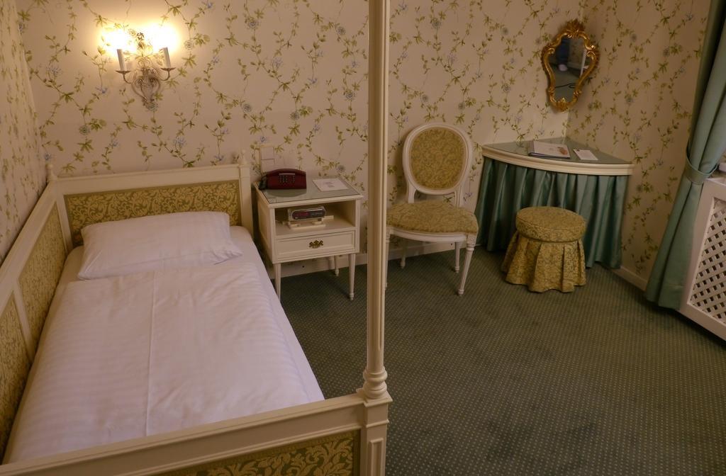 Single Room