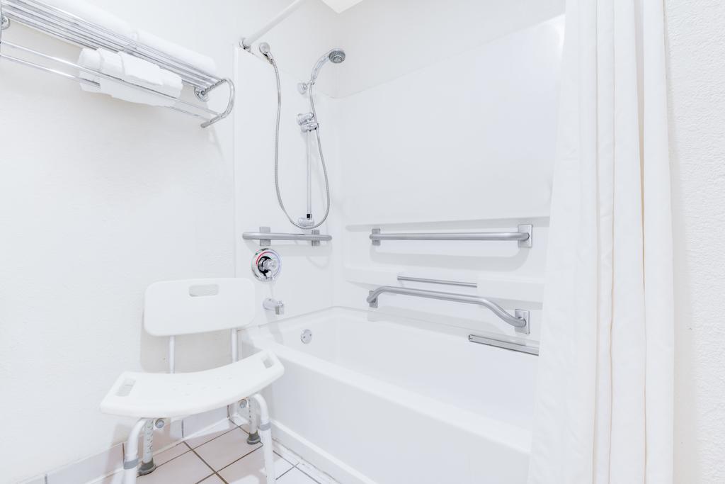Chambre Lit King-Size Standard - Fumeurs
