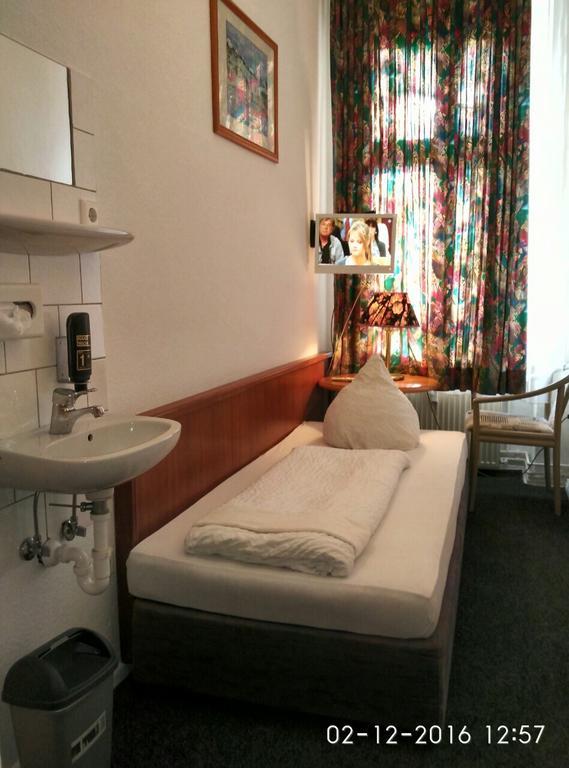 Single Room with Shared Bathroom,339909460:JPEG