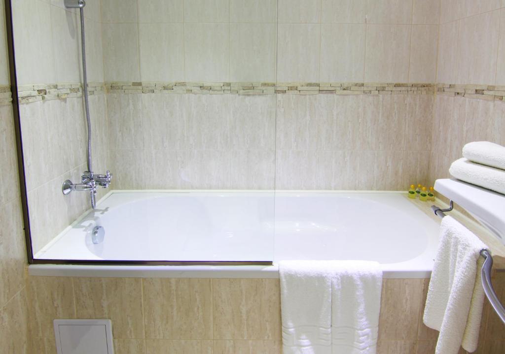 Habitación Doble Estándar con balcón - 1 o 2 camas
