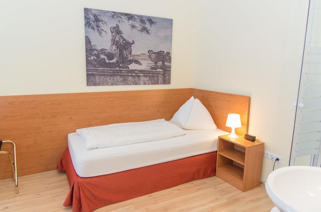 Eenpersoonskamer met Eigen Badkamer