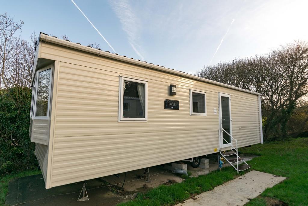 4 Berth Comfort Caravan Pet,718969327:JPEG