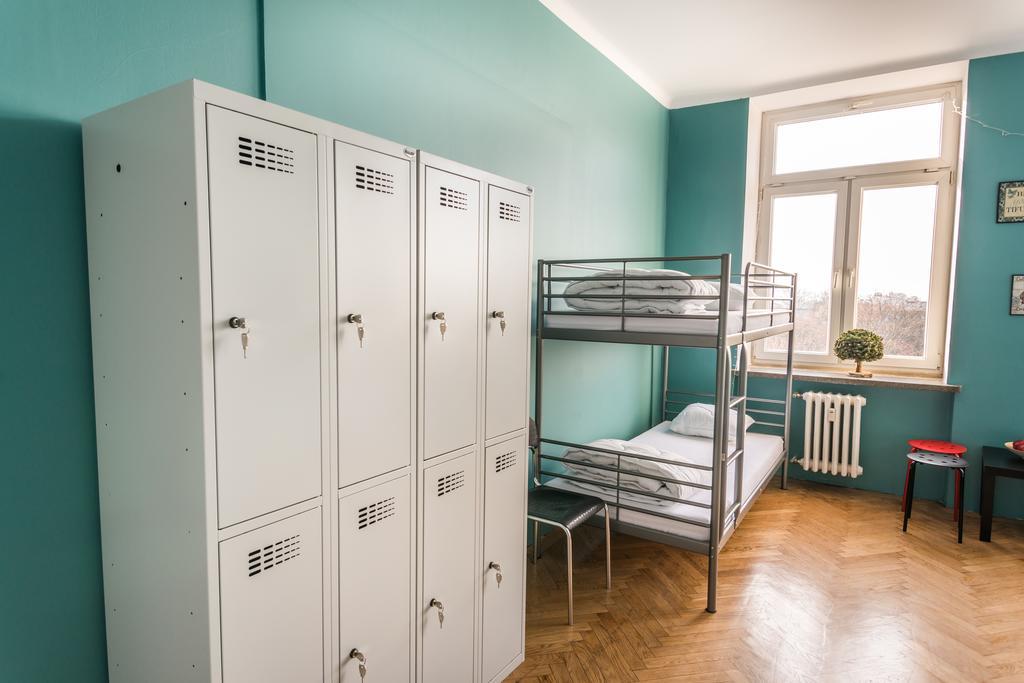 Bunk Bed 6-Bed Dormitory Room 3,343533202:JPEG