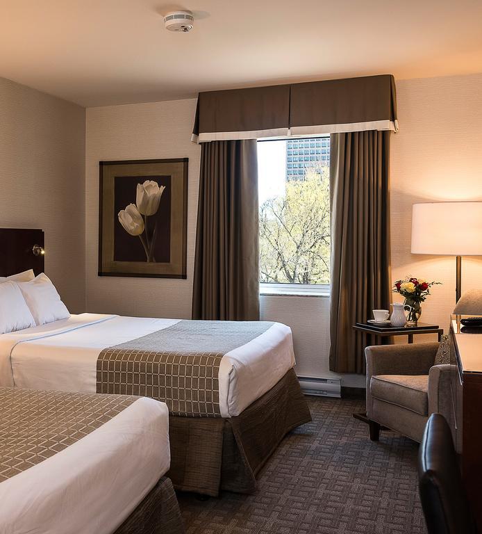 Queen Room Two Queen Beds Park View