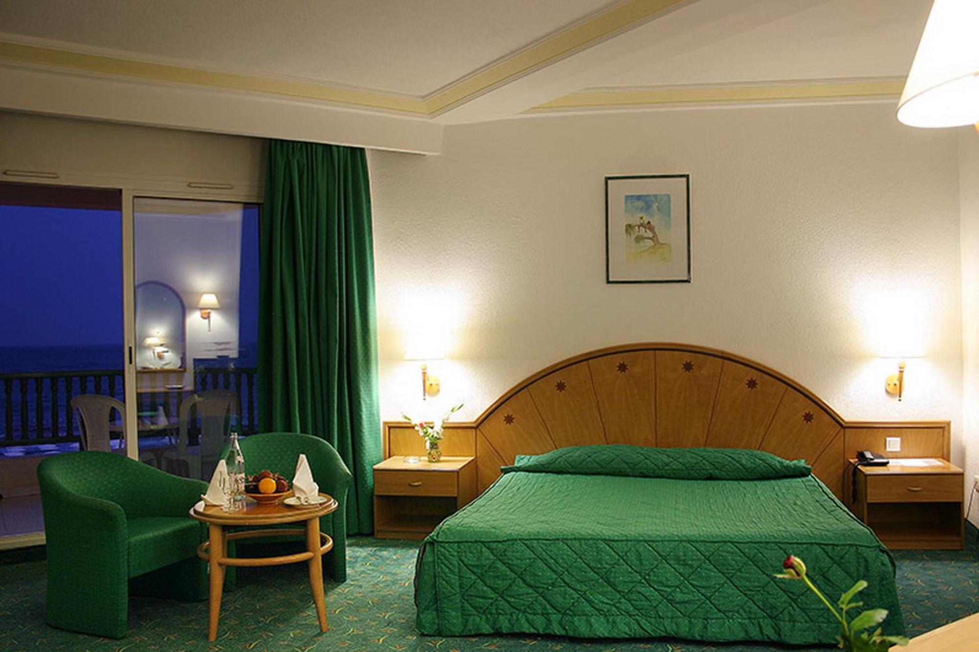Double Room,917254504:JPEG