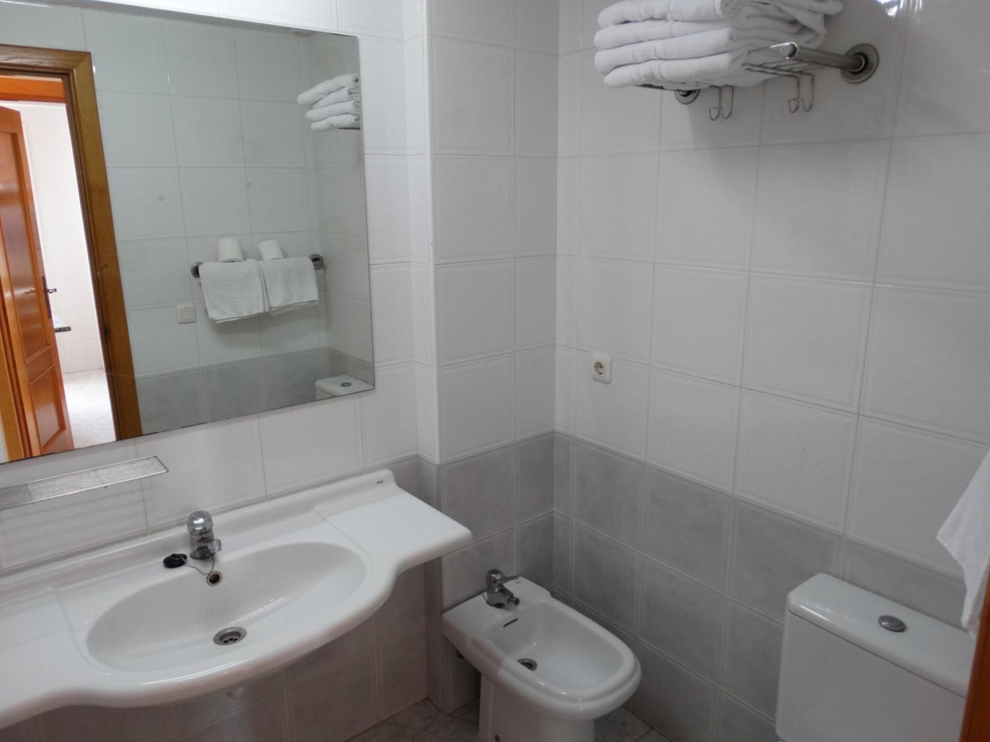One-Bedroom Apartment Sea View 2