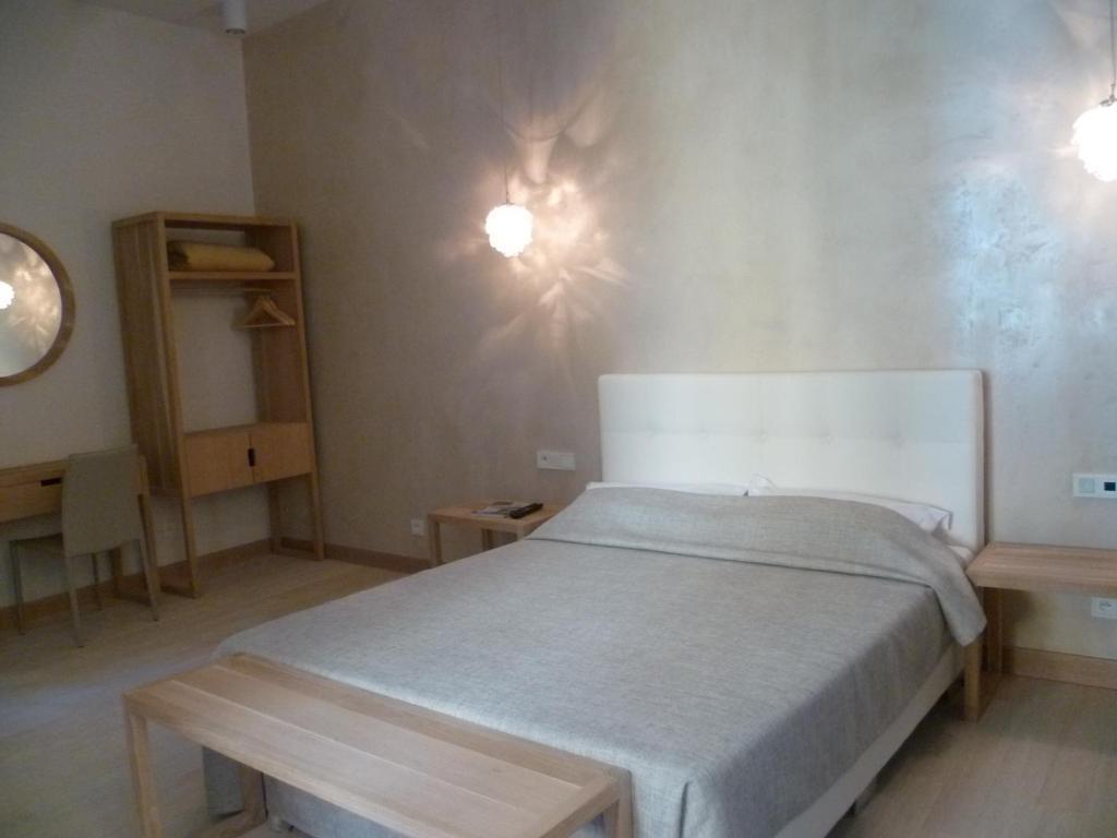 Standard Double Room,50807941:JPEG