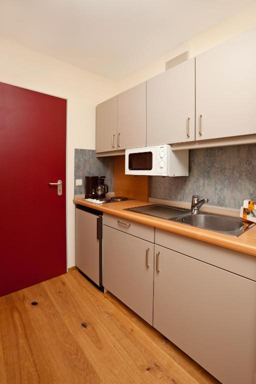 One-Bedroom Apartment Street View West Side
