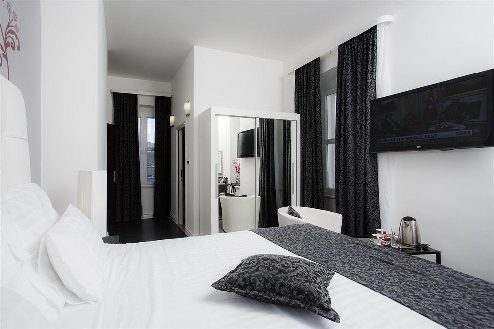 Chambre Double Supérieure - Vue sur Ville