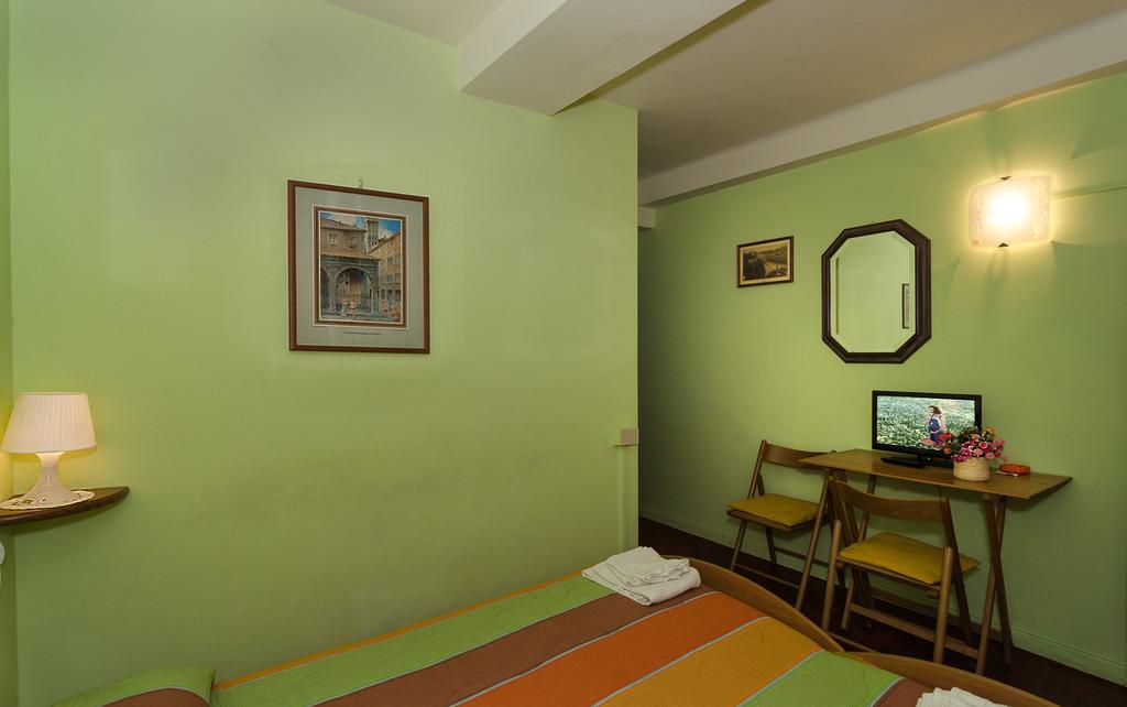 Elite Double Room Private Bathroom