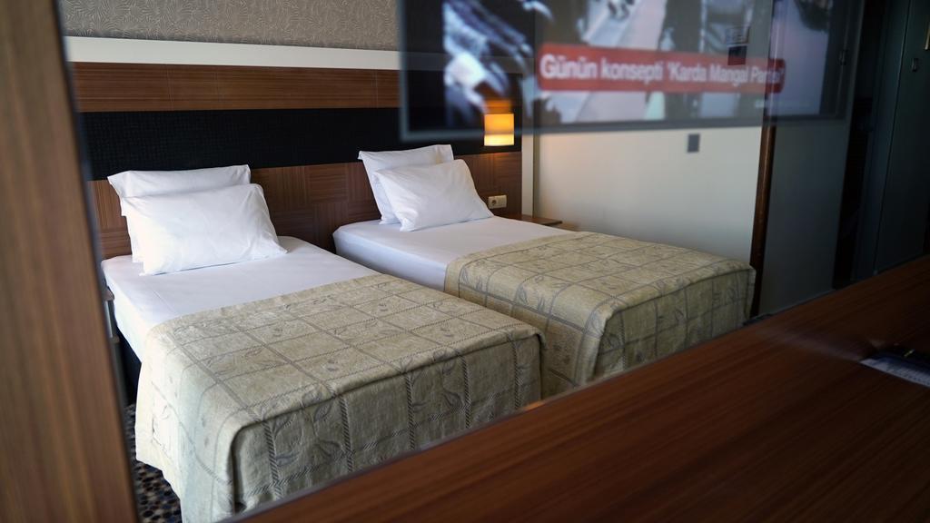 Chambre Double ou Lits Jumeaux - Vue sur Ville