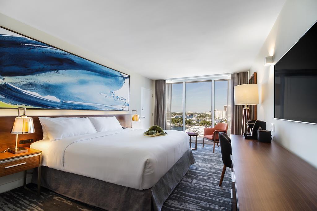 Intracoastal View King Bed Room