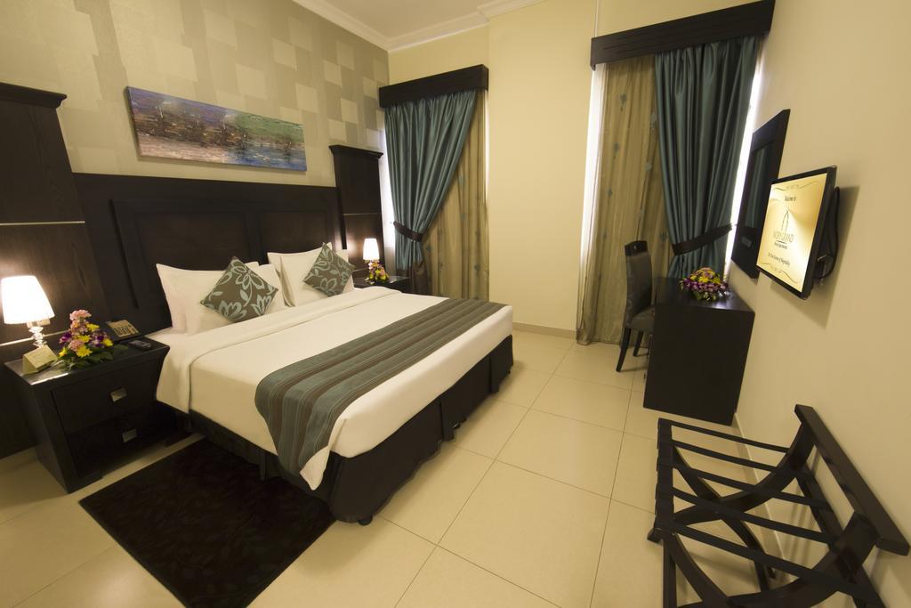 Superior One-Bedroom Apartment