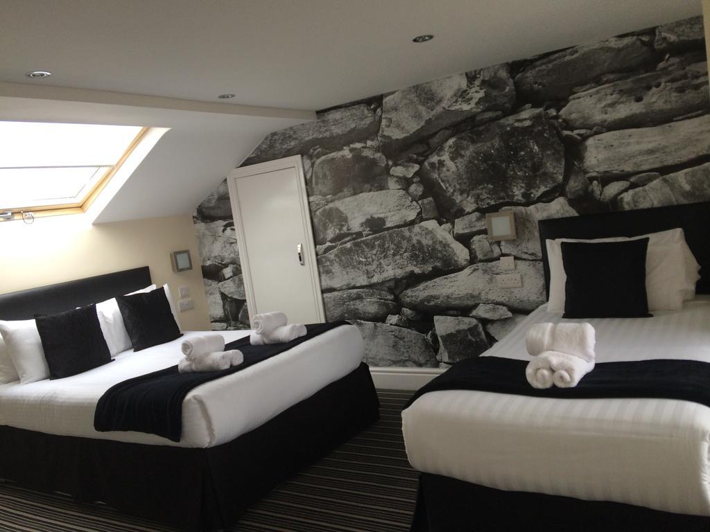 Superior Family Room