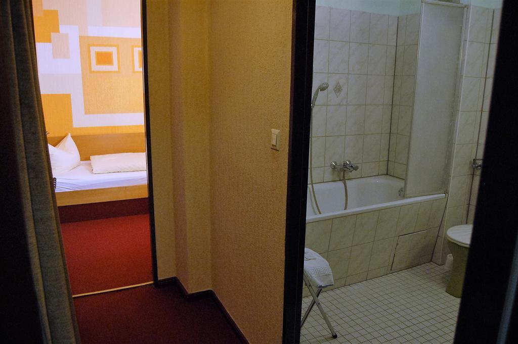 Twin Room Bathroom