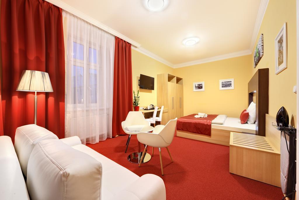 Double or Twin Room Extra Bed
