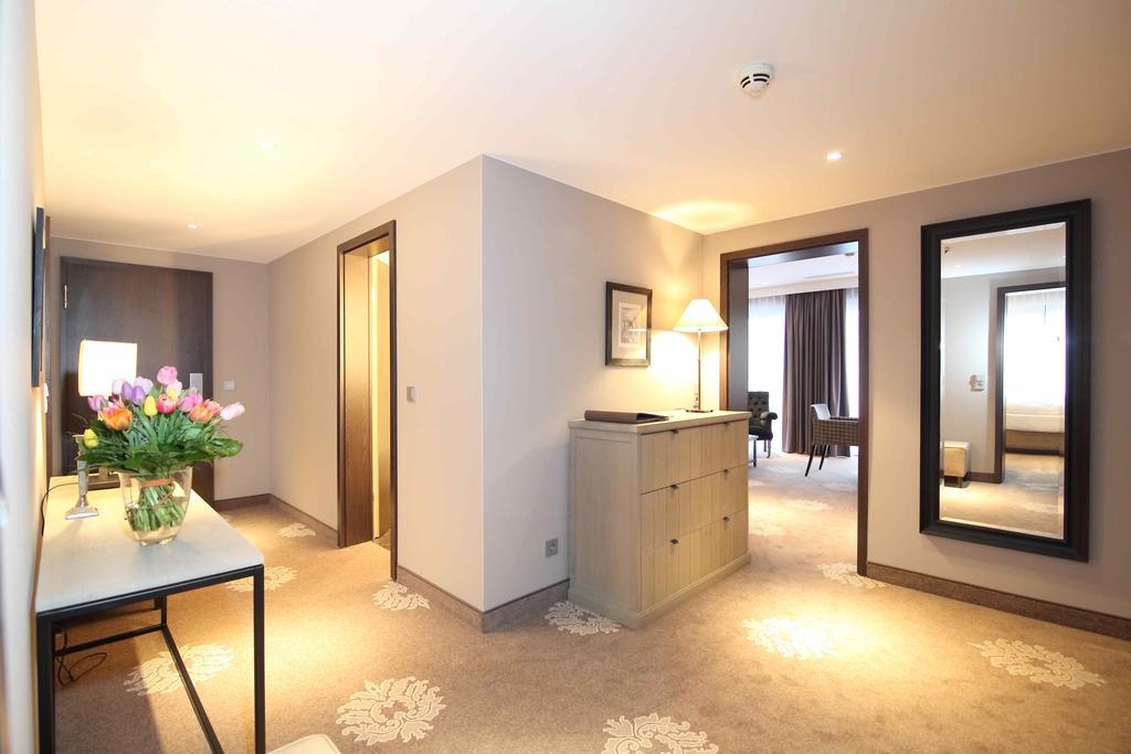 Junior Suite Garden View