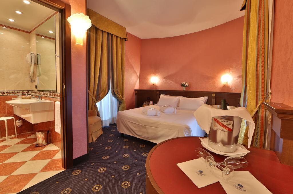 Suite Junior Lit Queen-Size