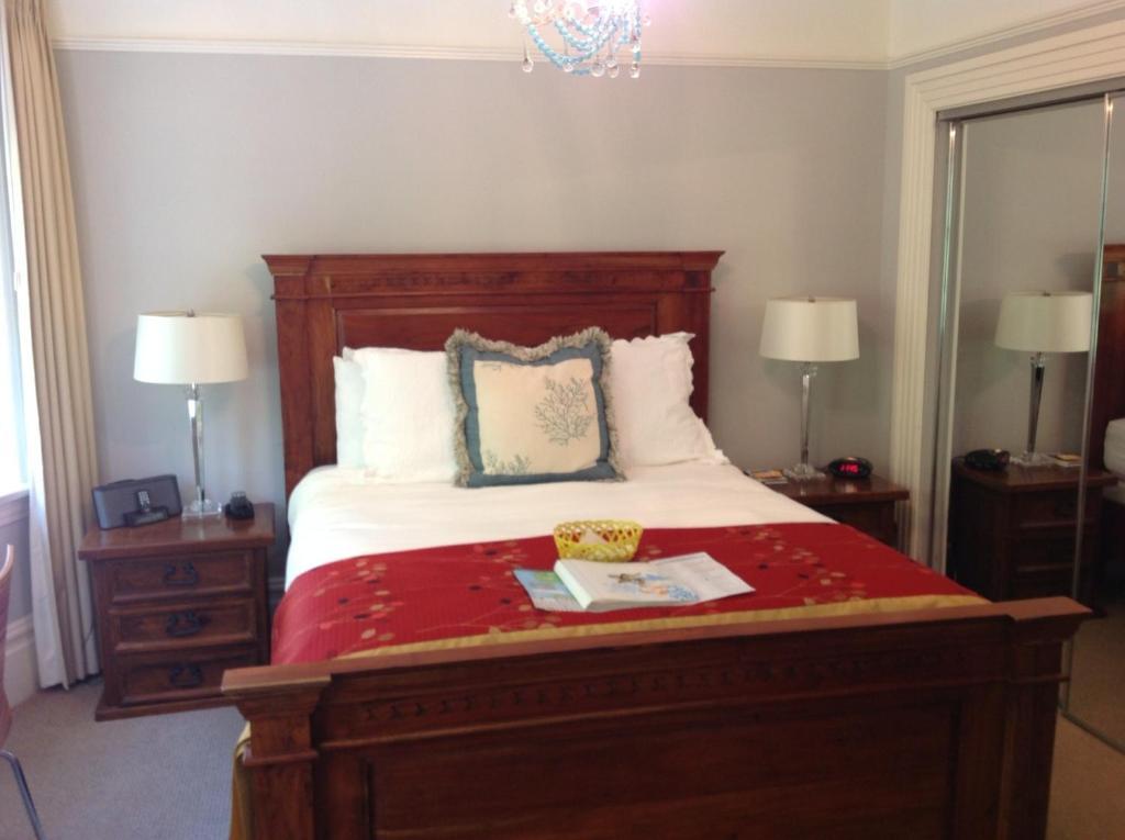 Queen Suite