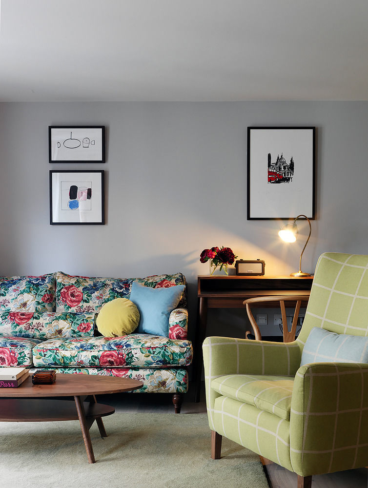Deluxe Two-Bedroom Apartment
