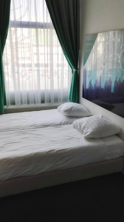 Vierpersoonskamer met Gedeelde Badkamer