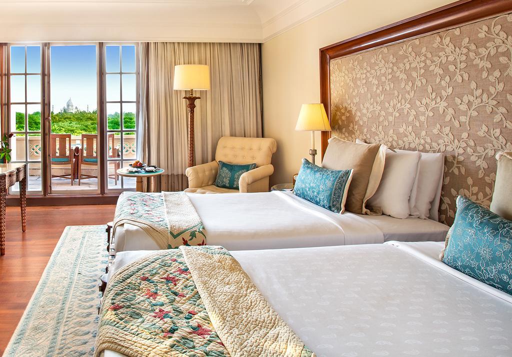 Chambre Lits Jumeaux Premier Avec Balcon - Vue sur Taj Mahal