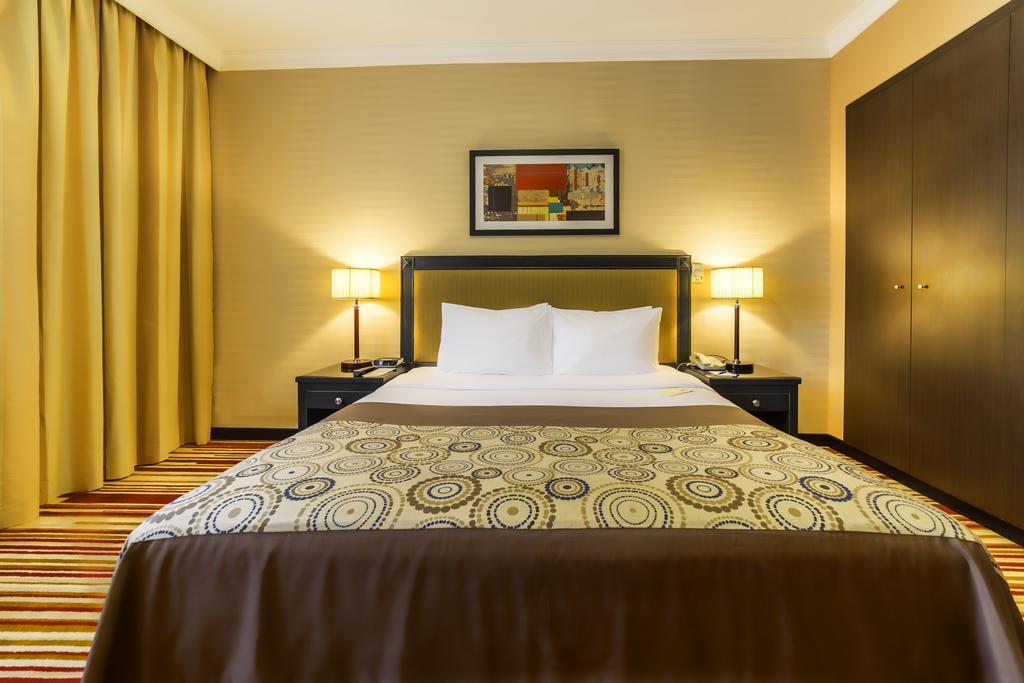 One-Bedroom Suite