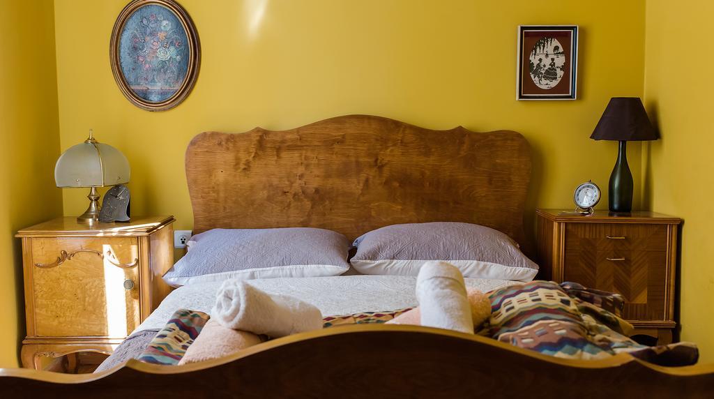 Standaard Tweepersoonskamer met Gedeelde Badkamer