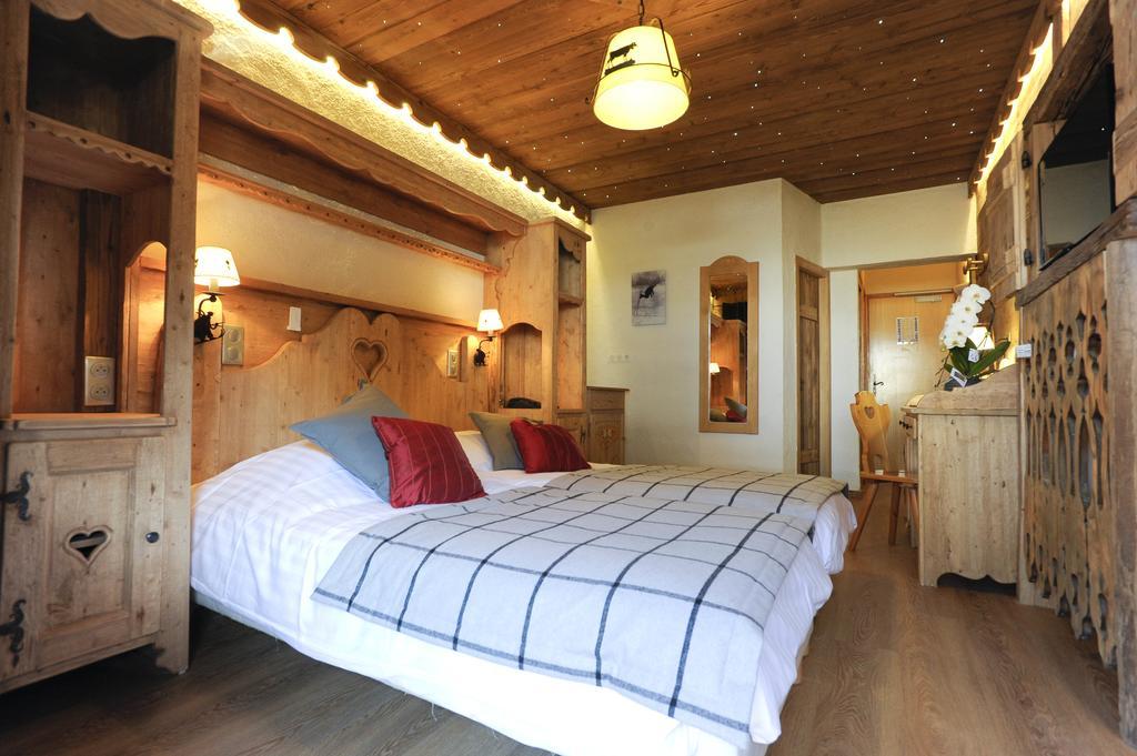 Twin Room,1580454037:JPEG