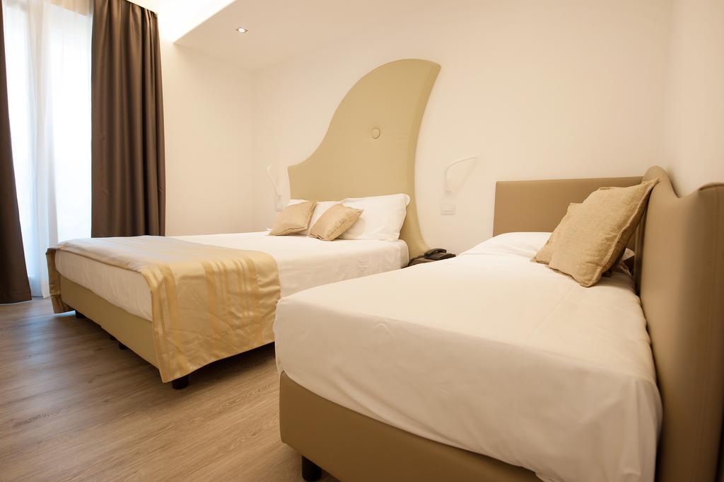 Suite Júnior com Varanda
