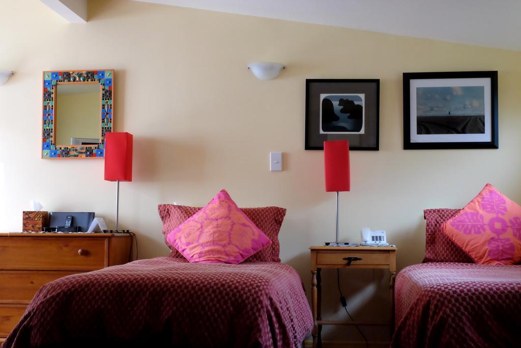 Villa mit Kingsize-Bett oder Zweibettzimmer